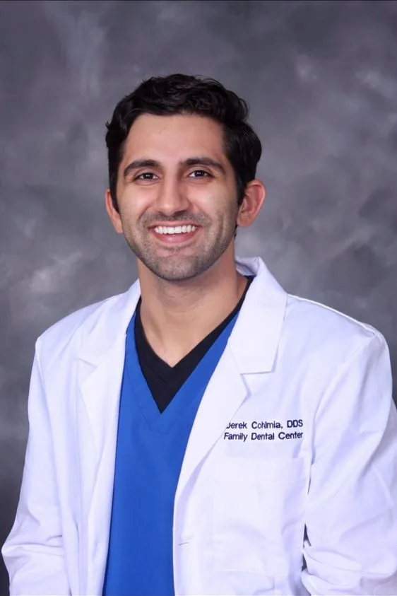 Dr. Derek R. Cohlmia, DDS